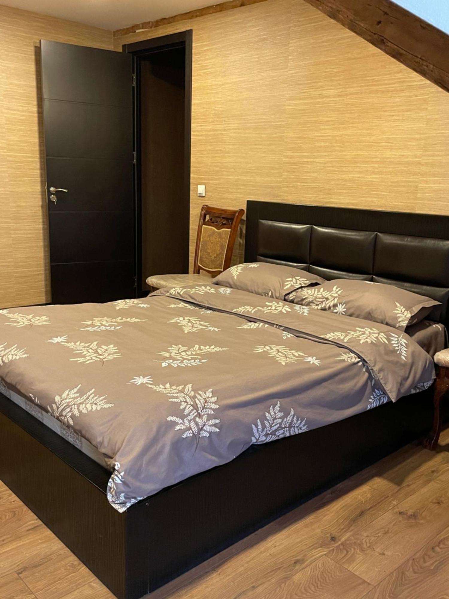 Beautiful Apartment On Atoneli Tbilisi Bagian luar foto