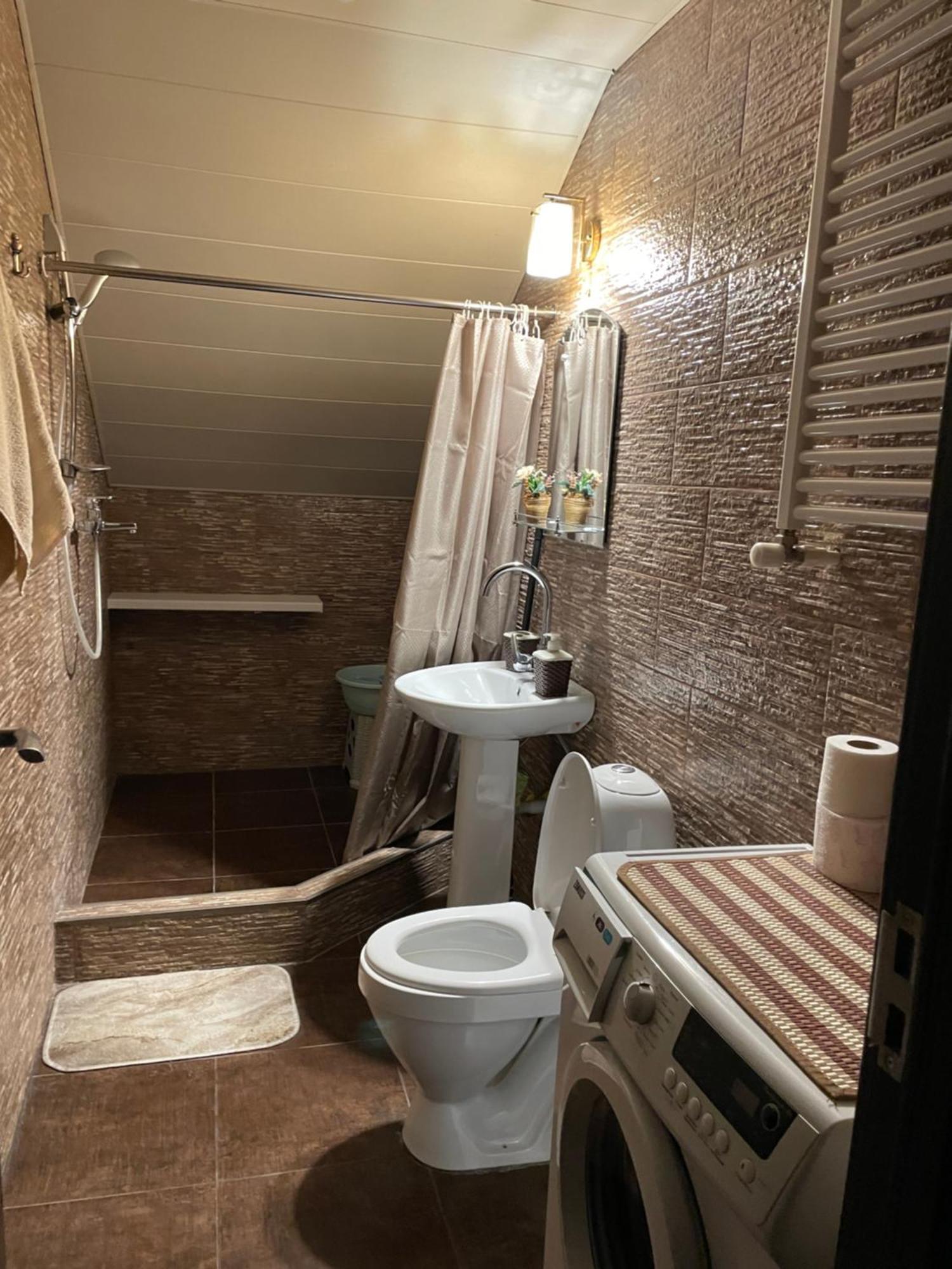 Beautiful Apartment On Atoneli Tbilisi Bagian luar foto