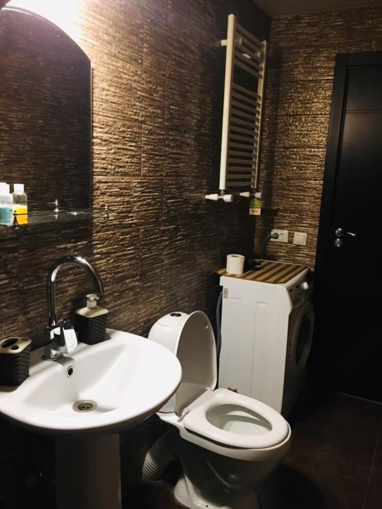 Beautiful Apartment On Atoneli Tbilisi Bagian luar foto